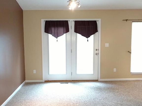 5th image of 5102 Heather Way