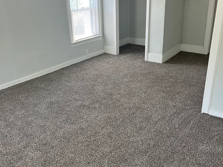 155 W Oneida St — Photo 17