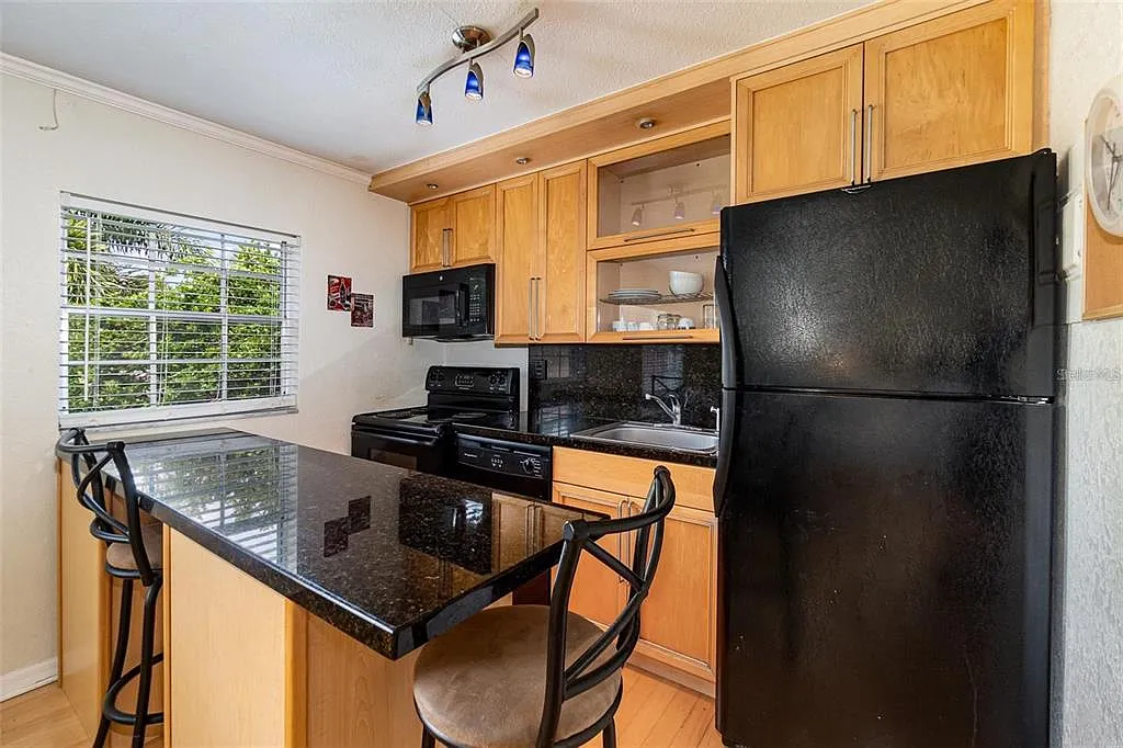 Building Photo - 1515 Catherine St #3
