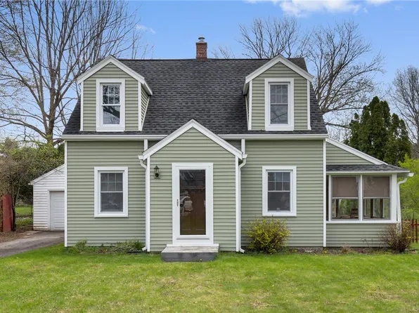 1606 Creek St, Rochester, NY 14625