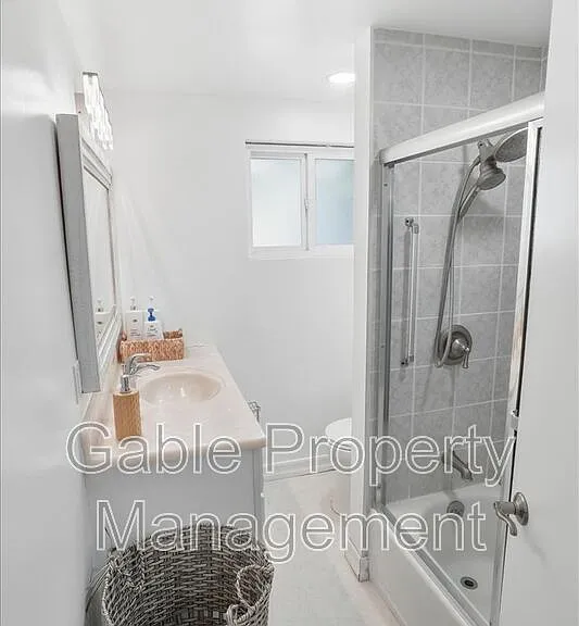 27453 Santa Clarita Rd — Photo 11