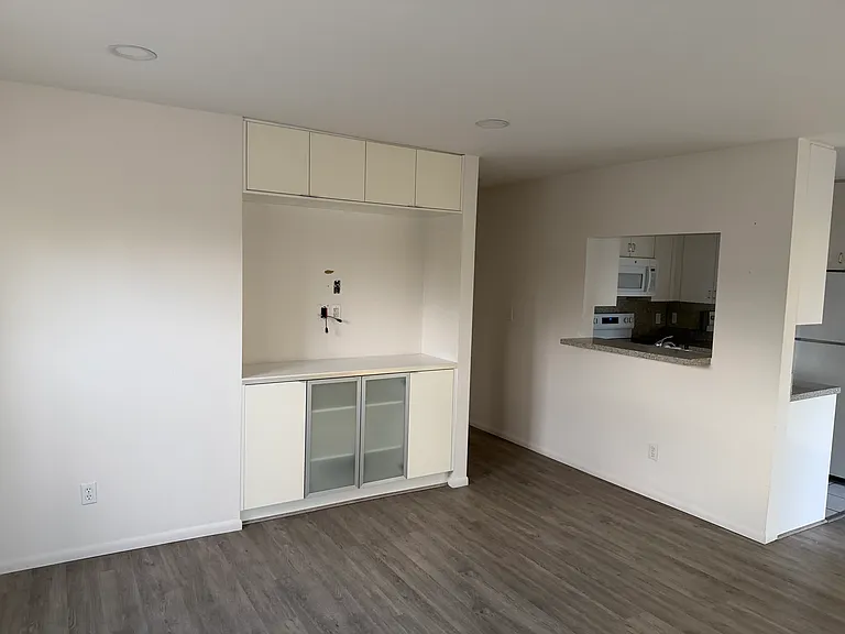 1114 Thomas Ave #1114 — Photo 6