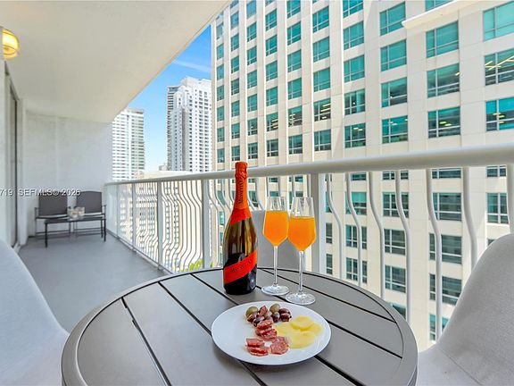 4th image of 1200 Brickell Bay Dr APT 2504