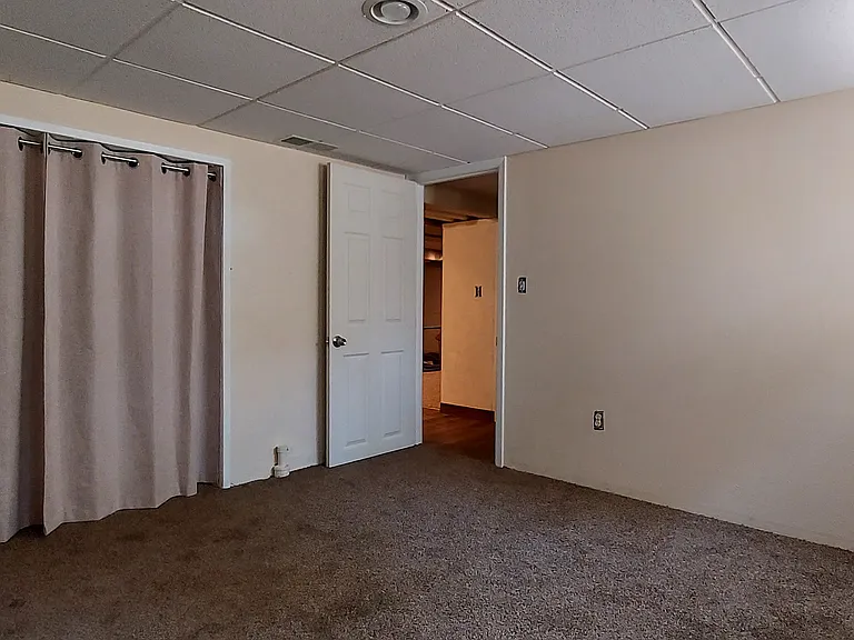 231 NE 10th Ave — Photo 31