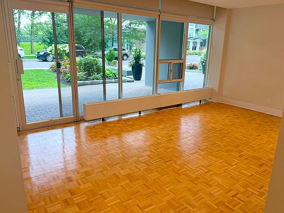 5th image of 1137 Royal York Rd