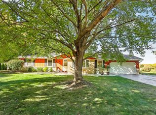 N40W22618 Overhill Ln, Pewaukee, WI 53072