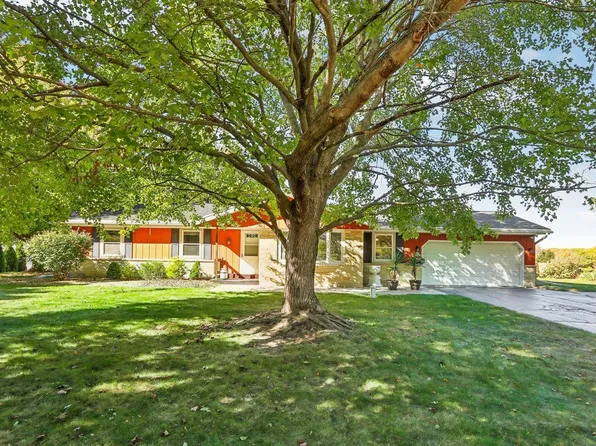 N40W22618 Overhill LANE, Pewaukee, WI 53072