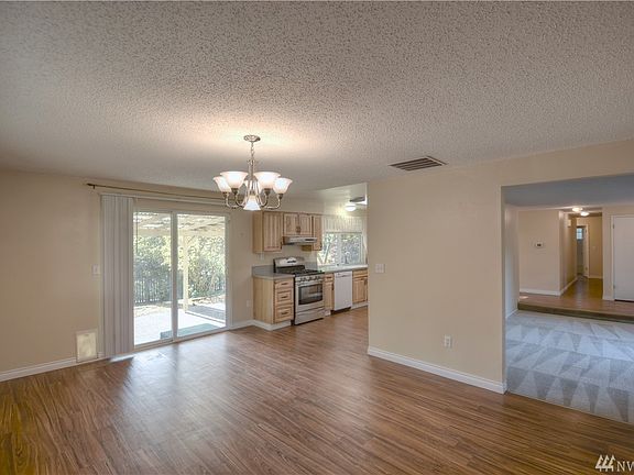 5th image of 6909 35th Ave SE