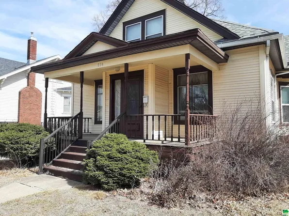 834 Central Ave SE, Le Mars, IA 51031