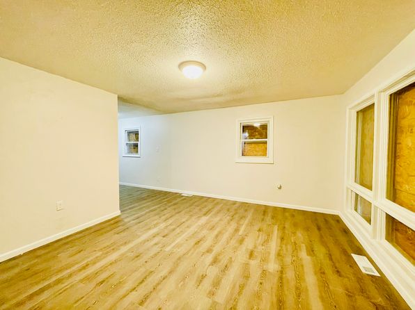 1711 Theodore Ln