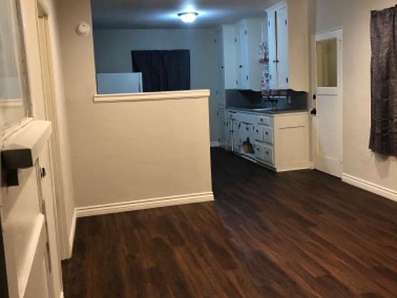 3rd image of 960 1/2 N H St