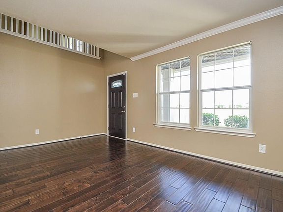 5th image of 6147 Settlers Lake Cir E