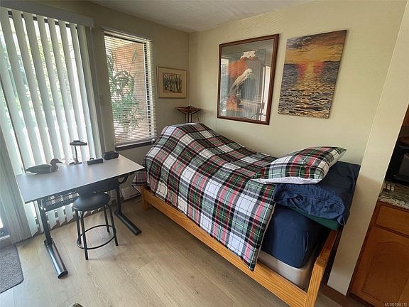 5th image of 30 Cavan St #304