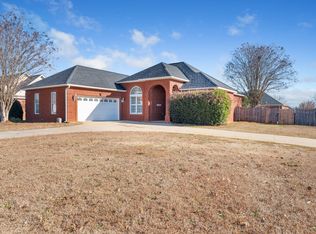 119 Daventry Ln, Warner Robins, GA 31088