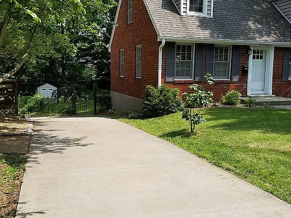 5th image of 1025 Hawthorne Pkwy