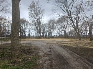 4474 N 1650 East Rd, Ridge Farm, IL 61870