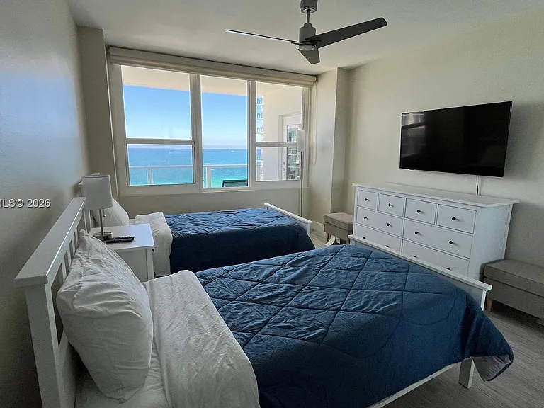 3505 S Ocean Dr #1421 — Photo 14
