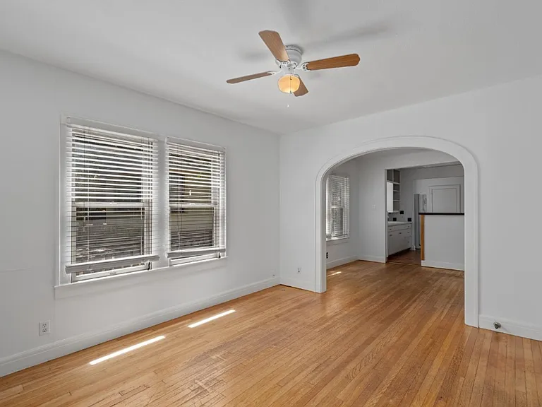 1500 Newning Ave — Photo 4