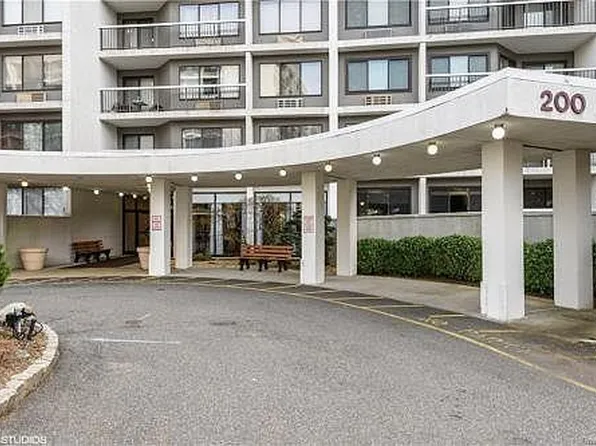 200 High Point Drive #407, Hartsdale, NY 10530