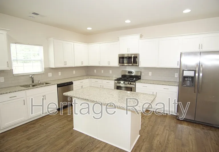 1537 Sergeant Ln — Photo 5