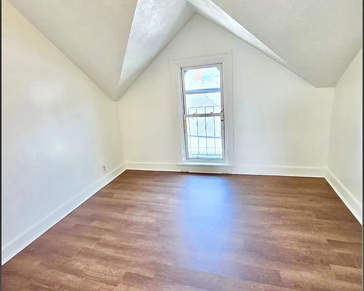79 Hamlet Avenue — Photo 23