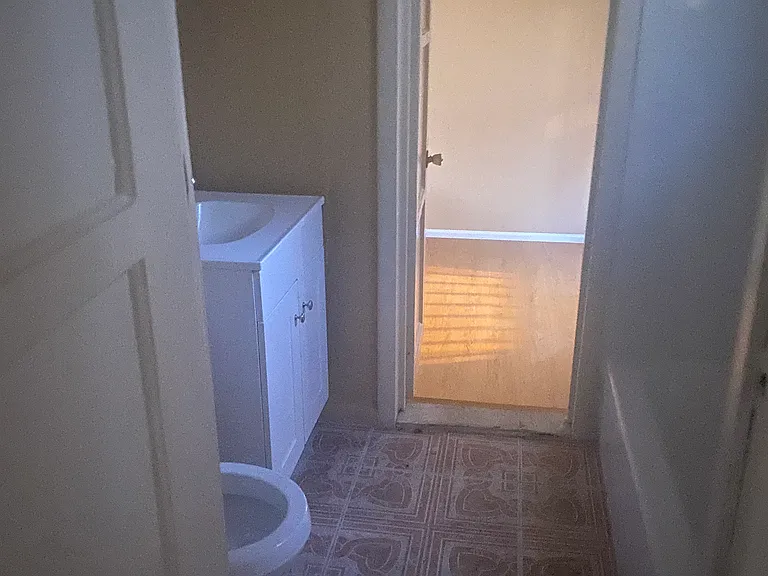 13113 Florwood Ave #2 — Photo 6