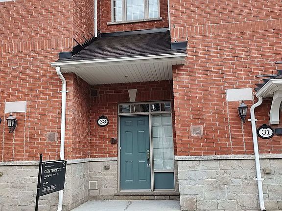 3rd image of 33 Ormerod Ln S