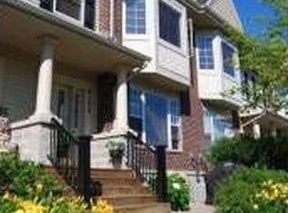 8132 Golden Valley Rd, Golden Valley, MN 55427