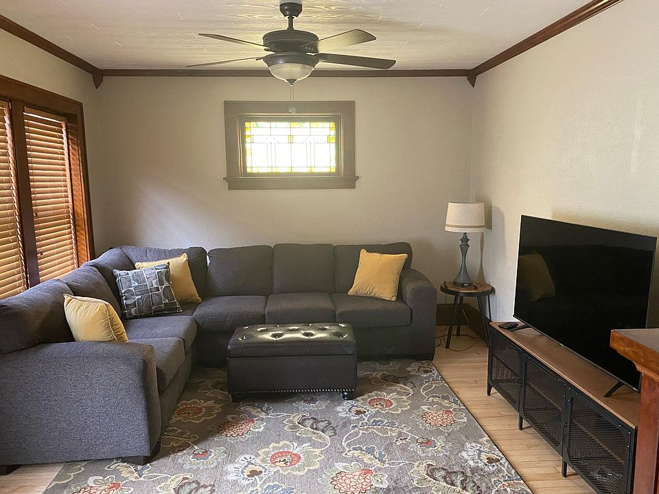 1st image of 2614 E Denton Ave