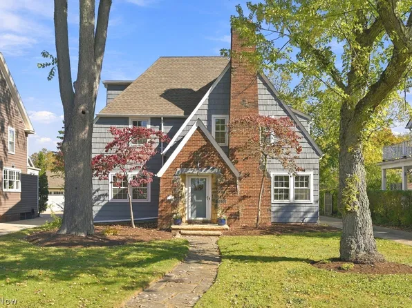 2925 Warrington Rd, Shaker Heights, OH 44120