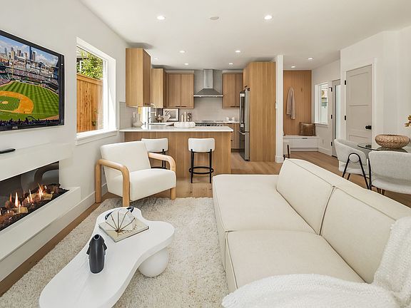 5th image of 537 N 70th St Unit 3