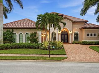 6590 Costa Cir, Naples, FL 34113