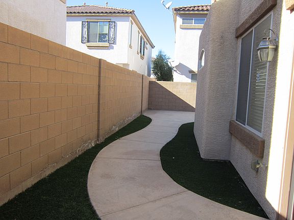 2nd image of 613 Palm Wash Ln