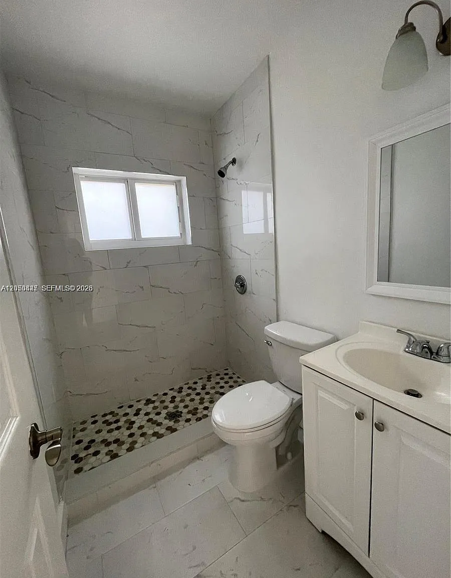 Realty Securities Corppb — Photo 4