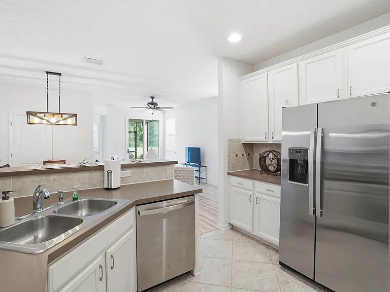 6119 Bartram Village Dr — Photo 67