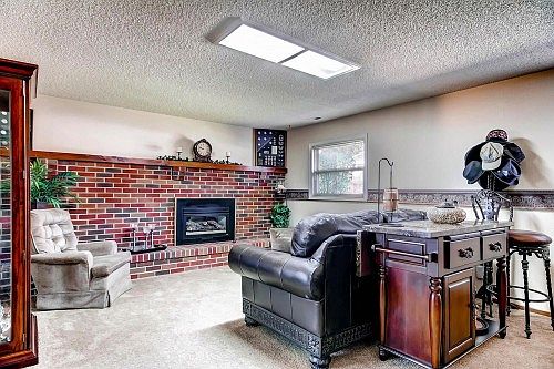 5th image of 5325 Waddell Ave