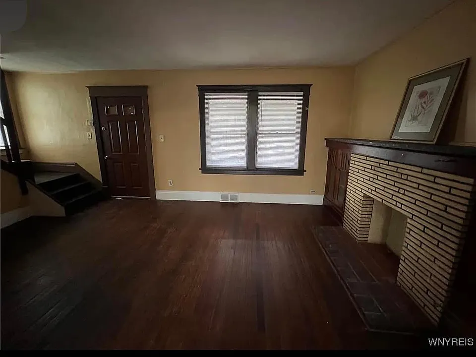 36 Alice Ave
