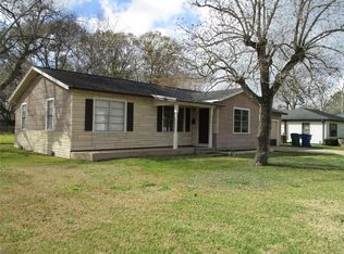 601 Walnut St, Sweeny, TX 77480