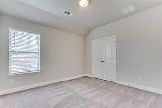 921 Waterview Dr — Photo 22