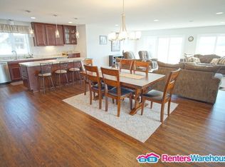 6795 Manor Dr, Mound, MN 55364