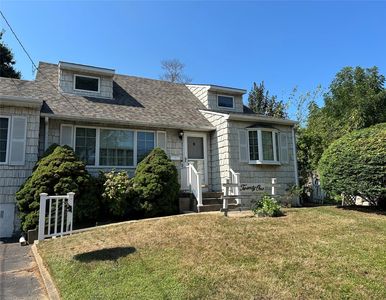 21 Cullen Drive, East Northport, NY, 11731