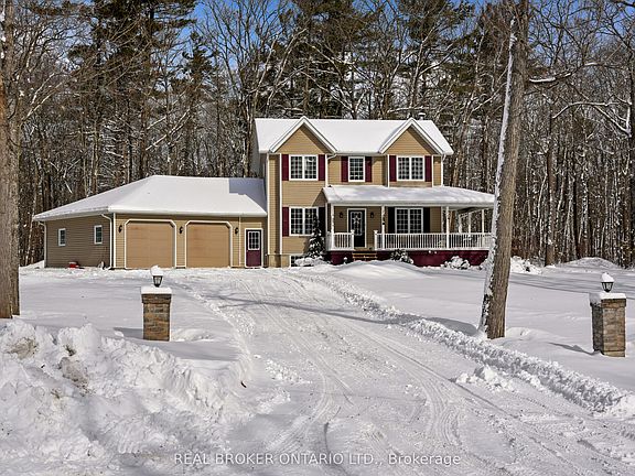 4th image of 44 Centre Rd