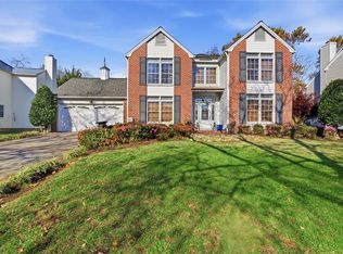 5256 Club Head Rd, Virginia Beach, VA 23455