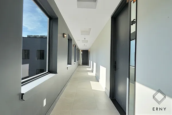 Rented by ERNY LLC | media 18