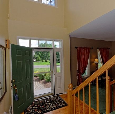 3rd image of 2049 Orchard Park Dr