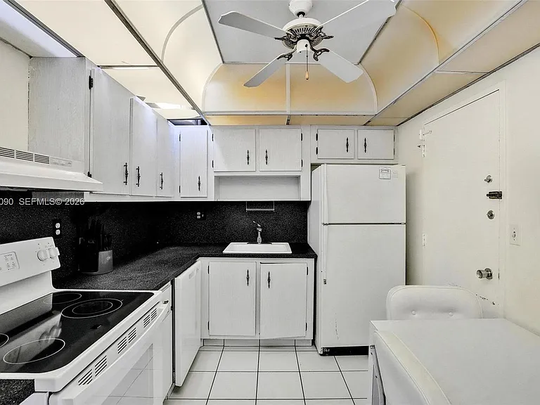 500 Three Islands Blvd #213 — Photo 13