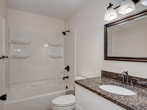 4th image of 1209 6th St #6