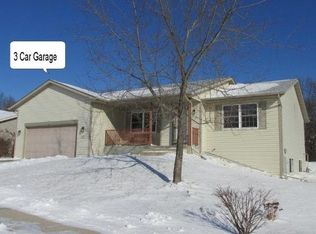 1415 Lower Forest Ct, West Bend, WI 53090