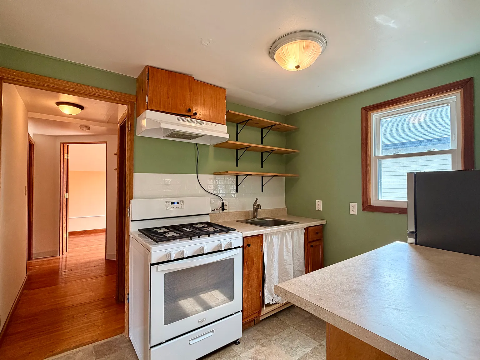 1 bed, 575 sqft, $1,250 — Photo 2