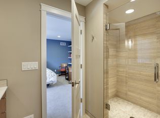 10582 Parker Dr, Eden Prairie, MN 55347